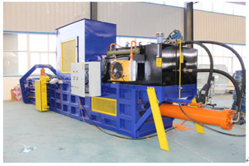 Horizontal automatic hydraulic baling press